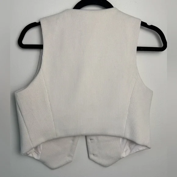 House of Harlow 1960, White Vest (new with tag) - Picture 3 of 7